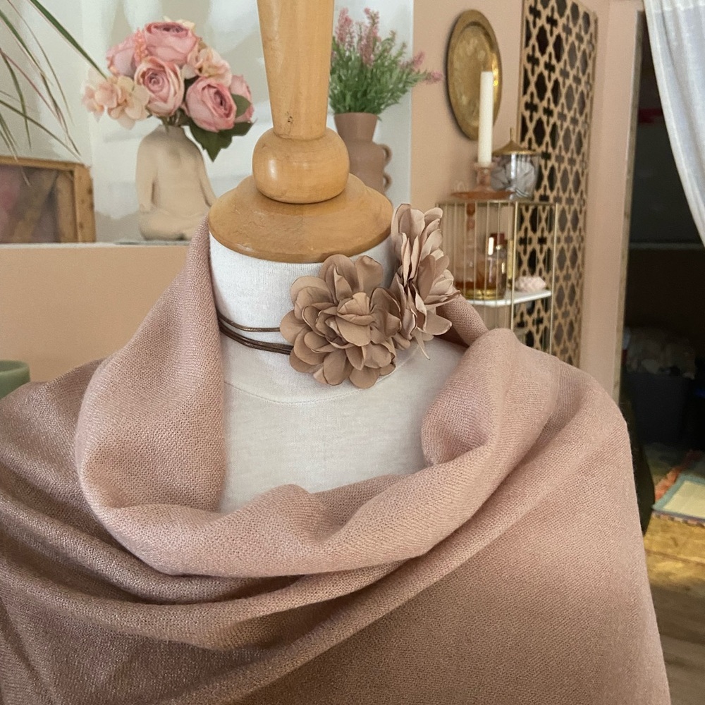 Elegant Taupe Floral Necklace or Belt
